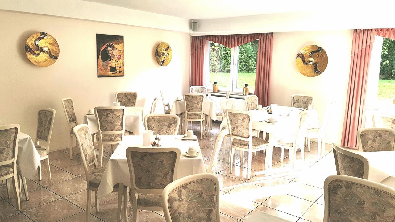 Wald-Hotel Troisdorf Dış mekan fotoğraf