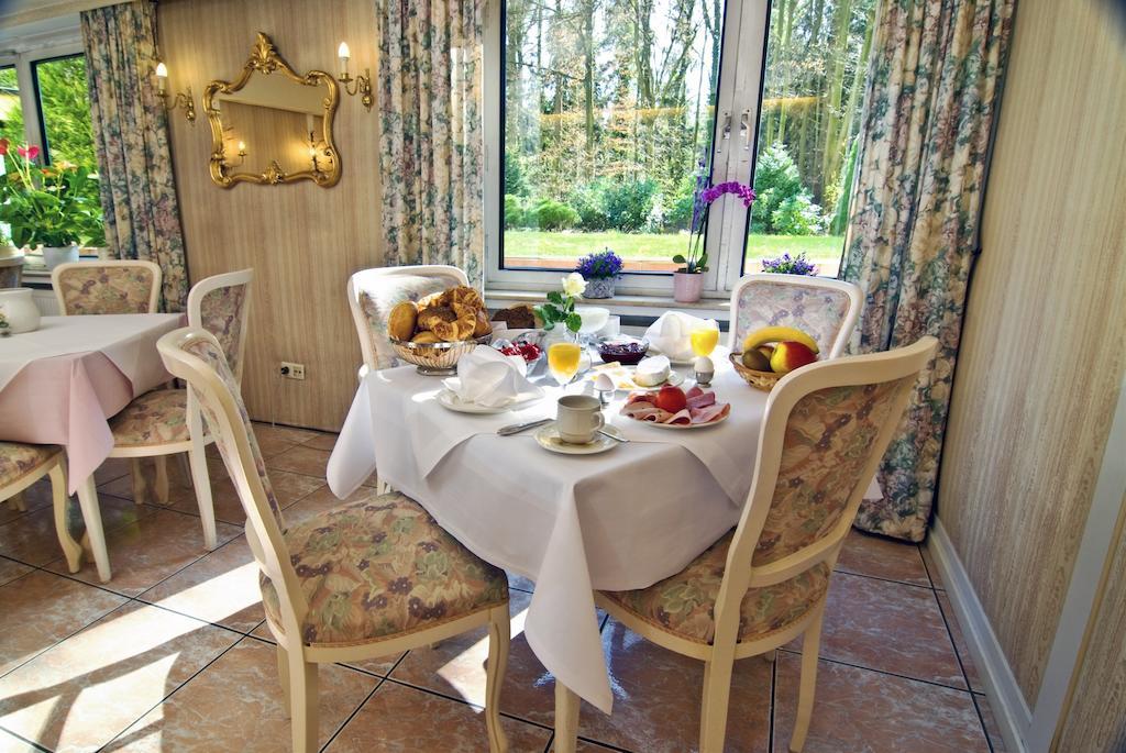 Wald-Hotel Troisdorf Dış mekan fotoğraf